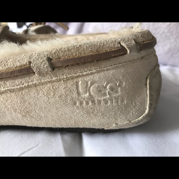LOWEST PRICE UGG Moccasins (Dakota Slipper) - Picture 5 of 7